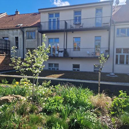 Art Nouveau Apartment With Garden In Pisek Экстерьер фото